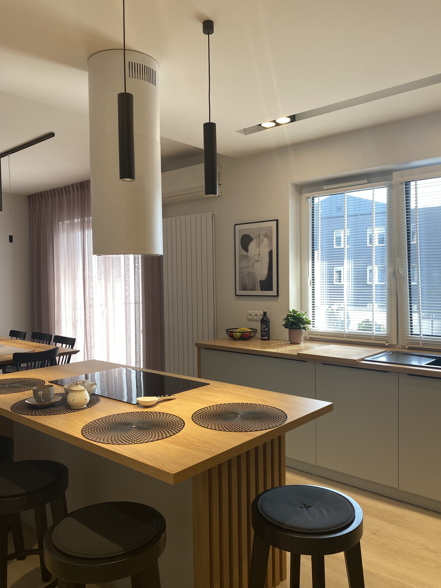 Dom i mieszkanie — meble na wymiar WMS MEBLE Łowicz